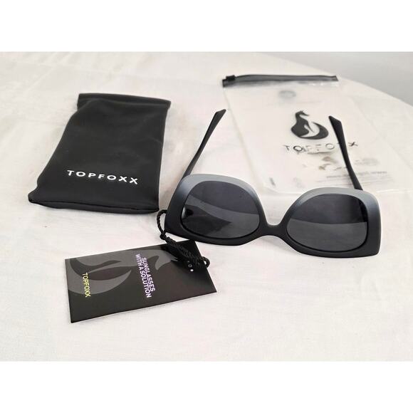 Top Foxx Women\'s Sunglasses SOPHIA Black Grey NWT in Original Case main image 2